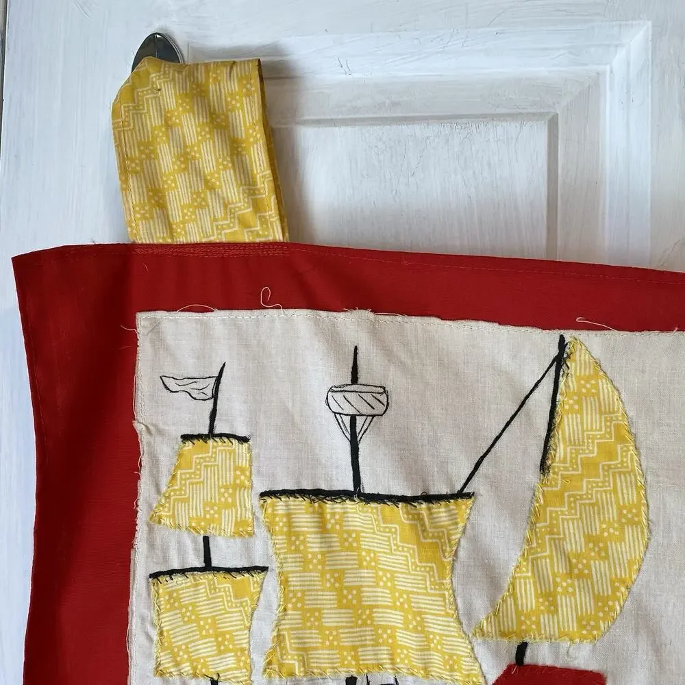 Vintage 1977 Christmas Around The World Hand Patchwork Wall Hanging 29”x29” Deco